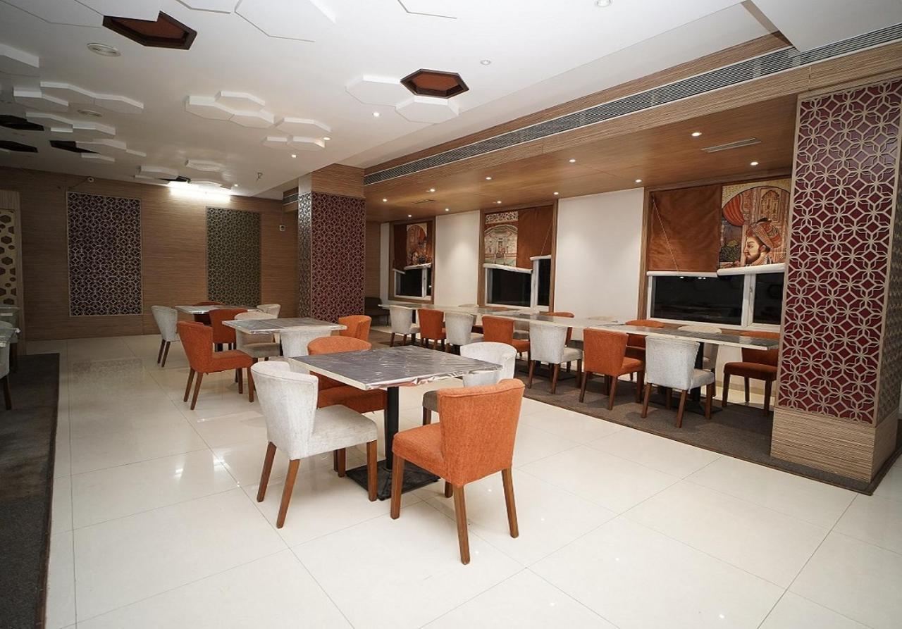 Hotel Amora Raj Nandgaon Exterior foto