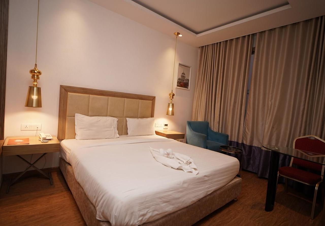 Hotel Amora Raj Nandgaon Exterior foto